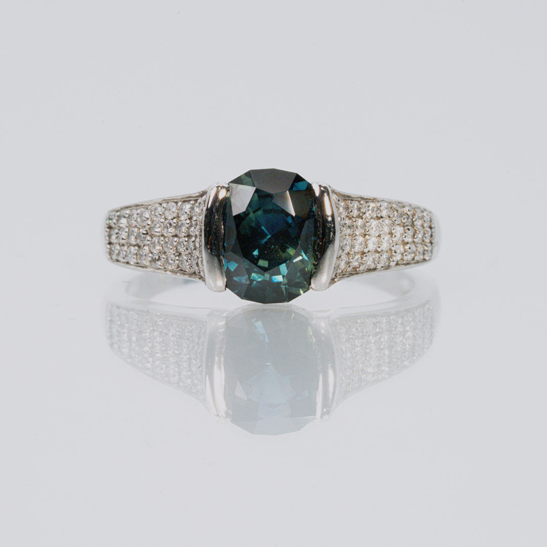 18 carat white gold diamond and sapphire ring