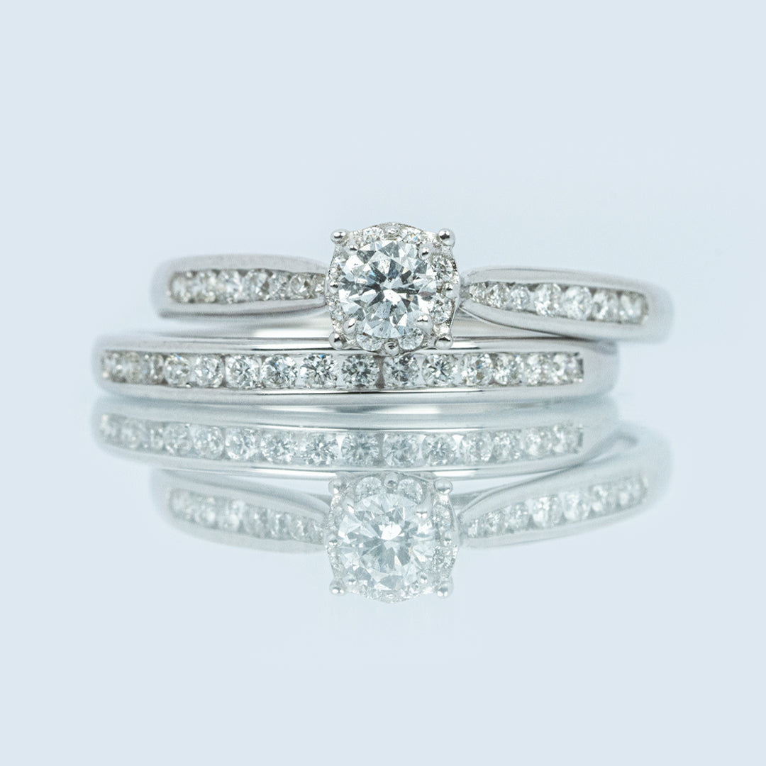 18 carat white gold diamond bridal set