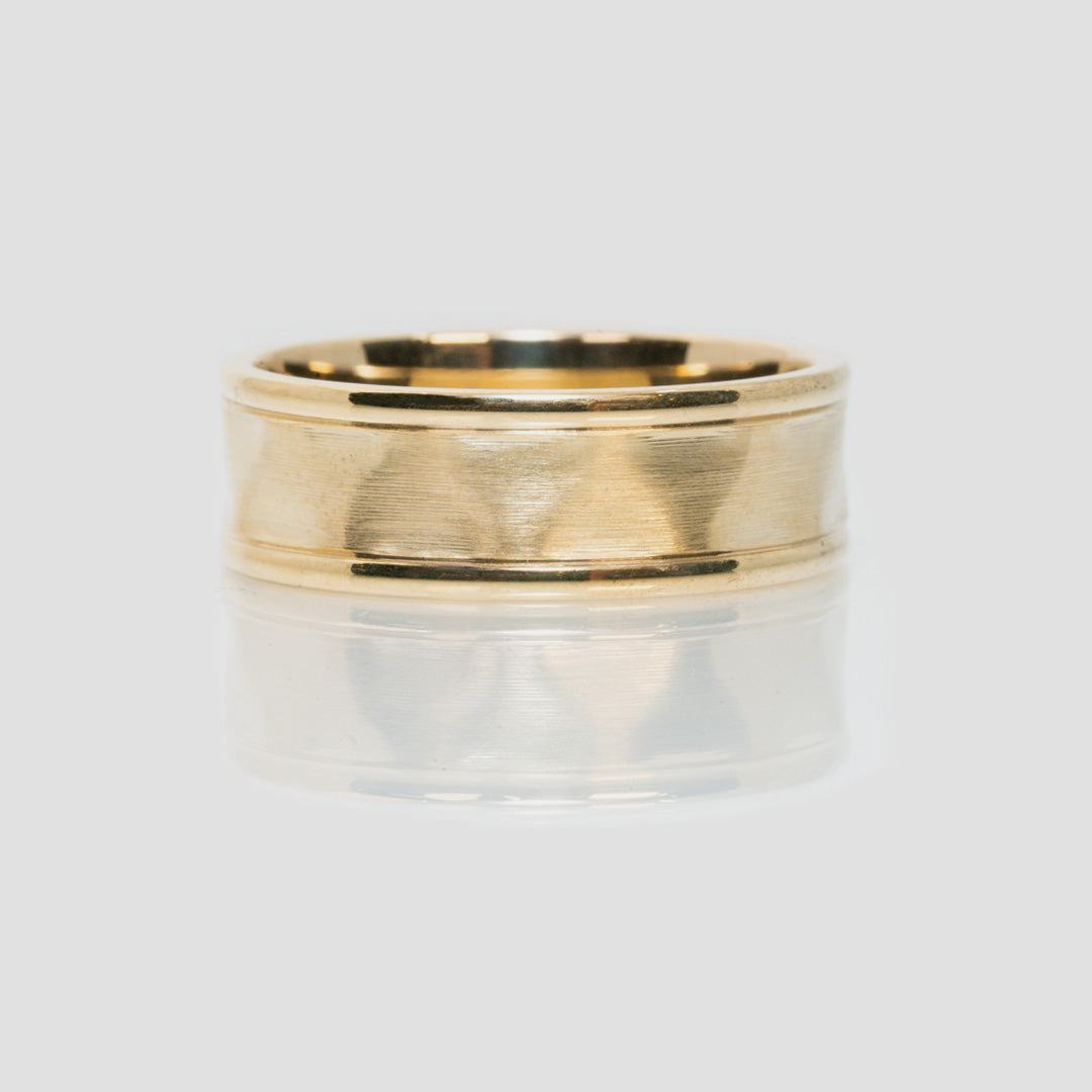 9 carat hammered finish gents ring