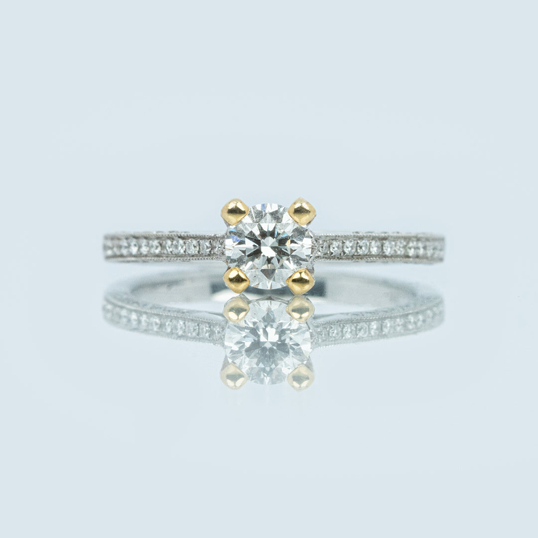 18 carat 2 tone 4 claw diamond engagement ring