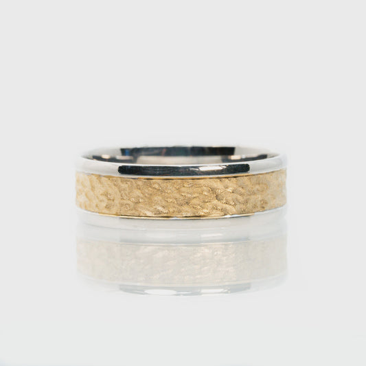 9 carat 2 tone gents ring